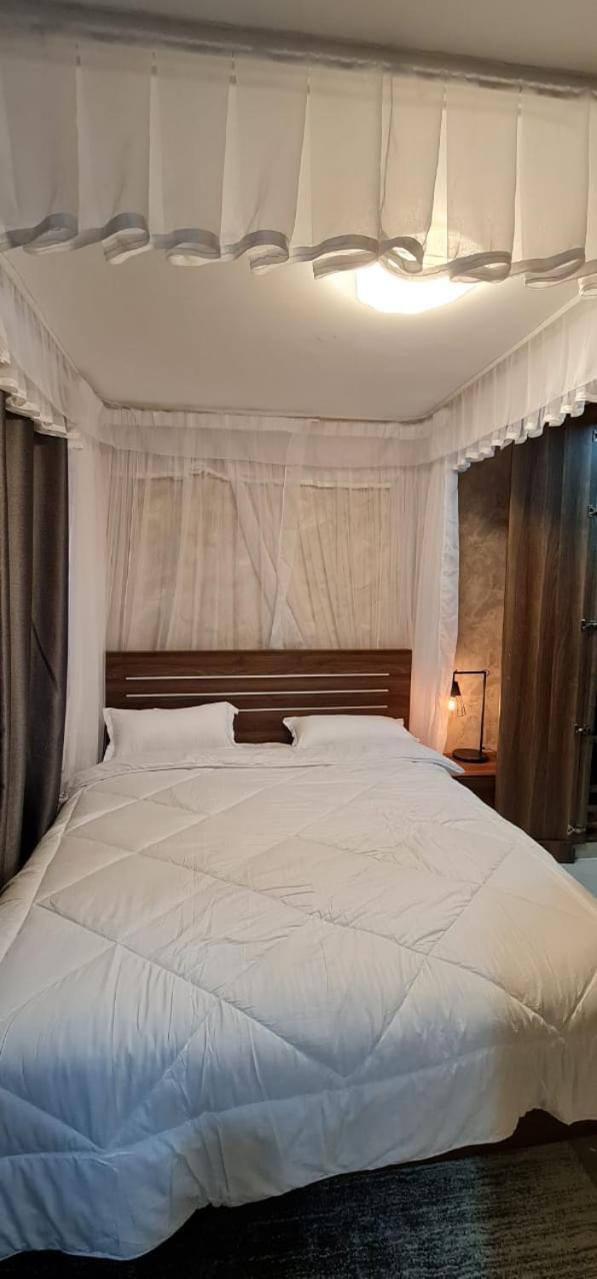Hideaway Homesa