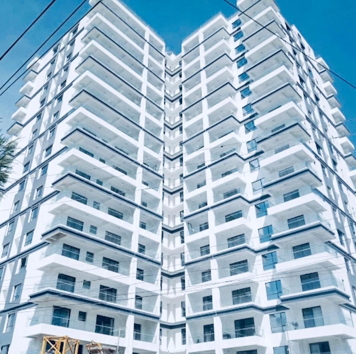 Apartment Stylish 2br Sunset View Pool Gym Sauna Work Desk