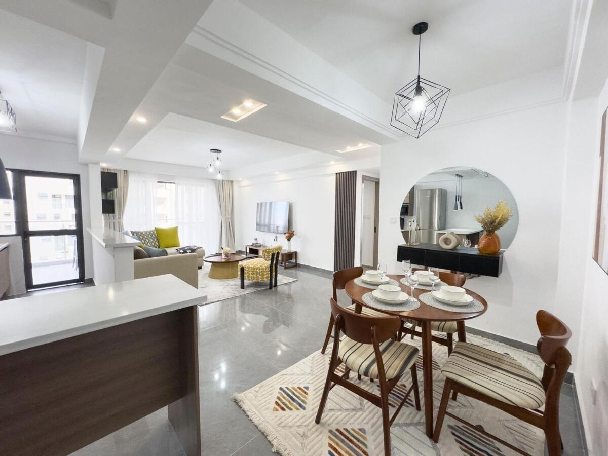 Skyline Cityviews,gym , 109 Riverside -westlands Apartment