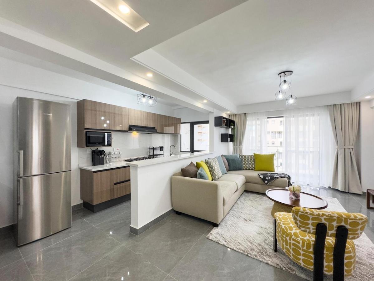 Skyline Cityviews,gym , 109 Riverside -westlands Apartment