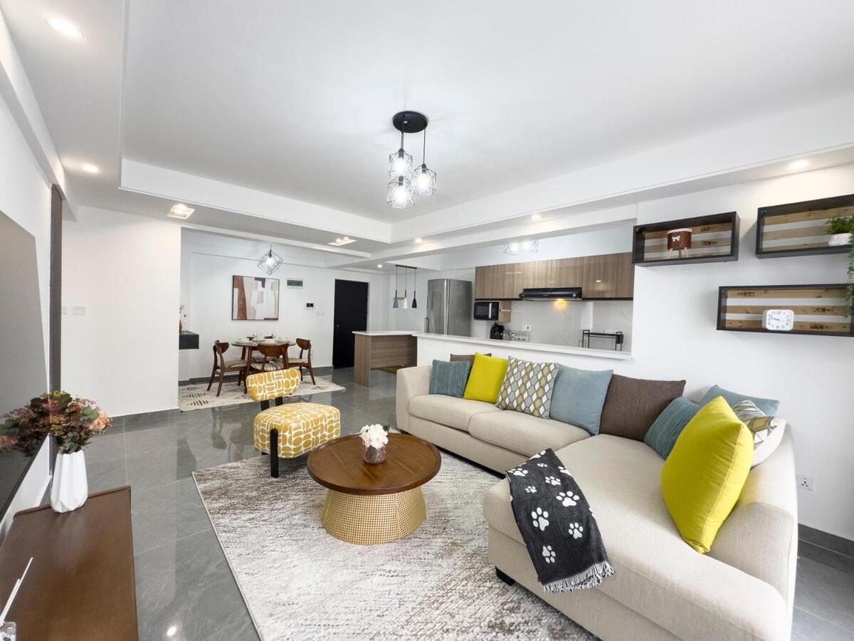 Apartment Skyline Cityviews,gym , 109 Riverside -westlands Nairobi