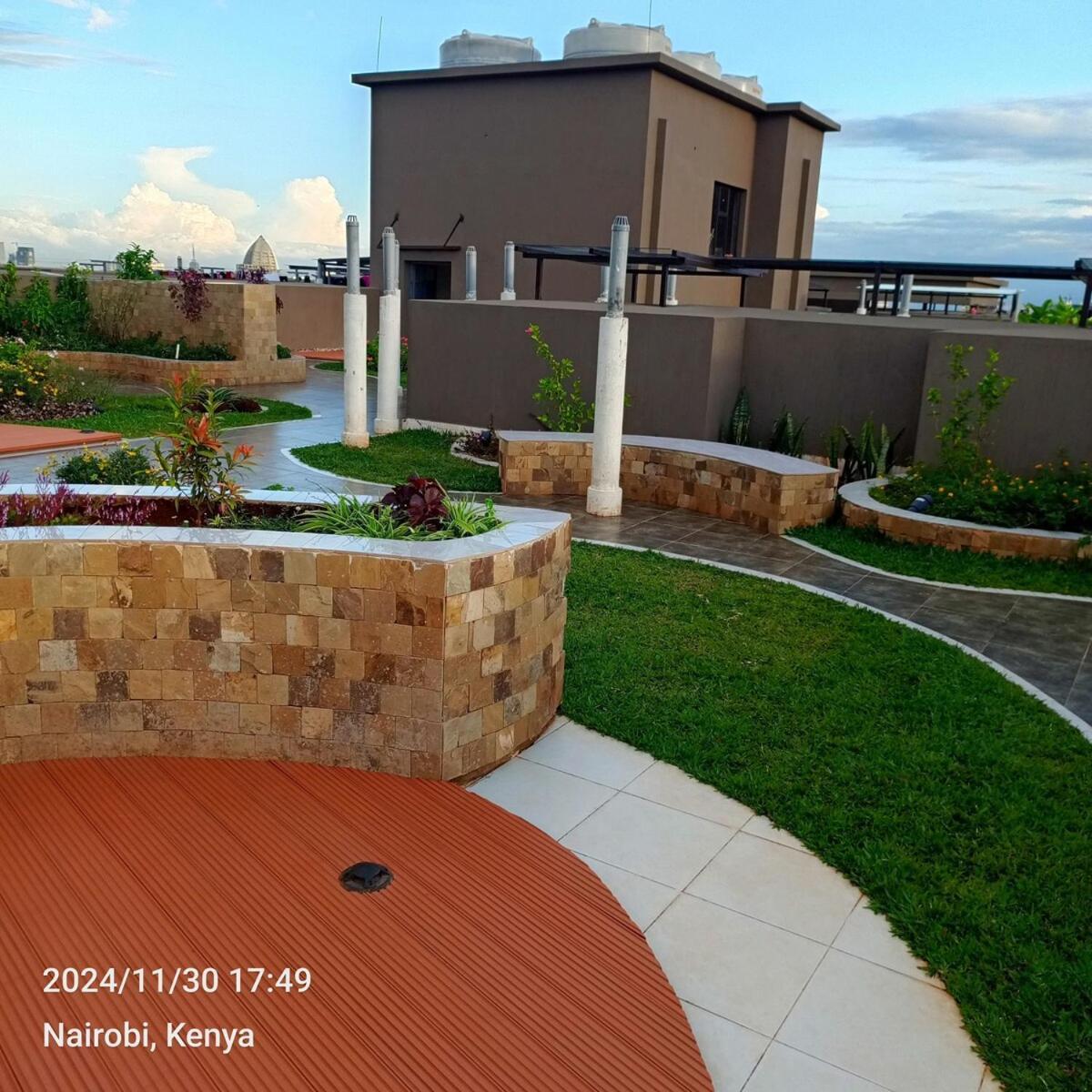 Zazi Luxury *