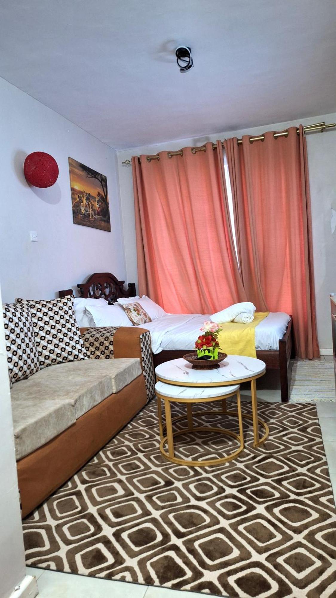 Pazuri Bed & Breakfast *