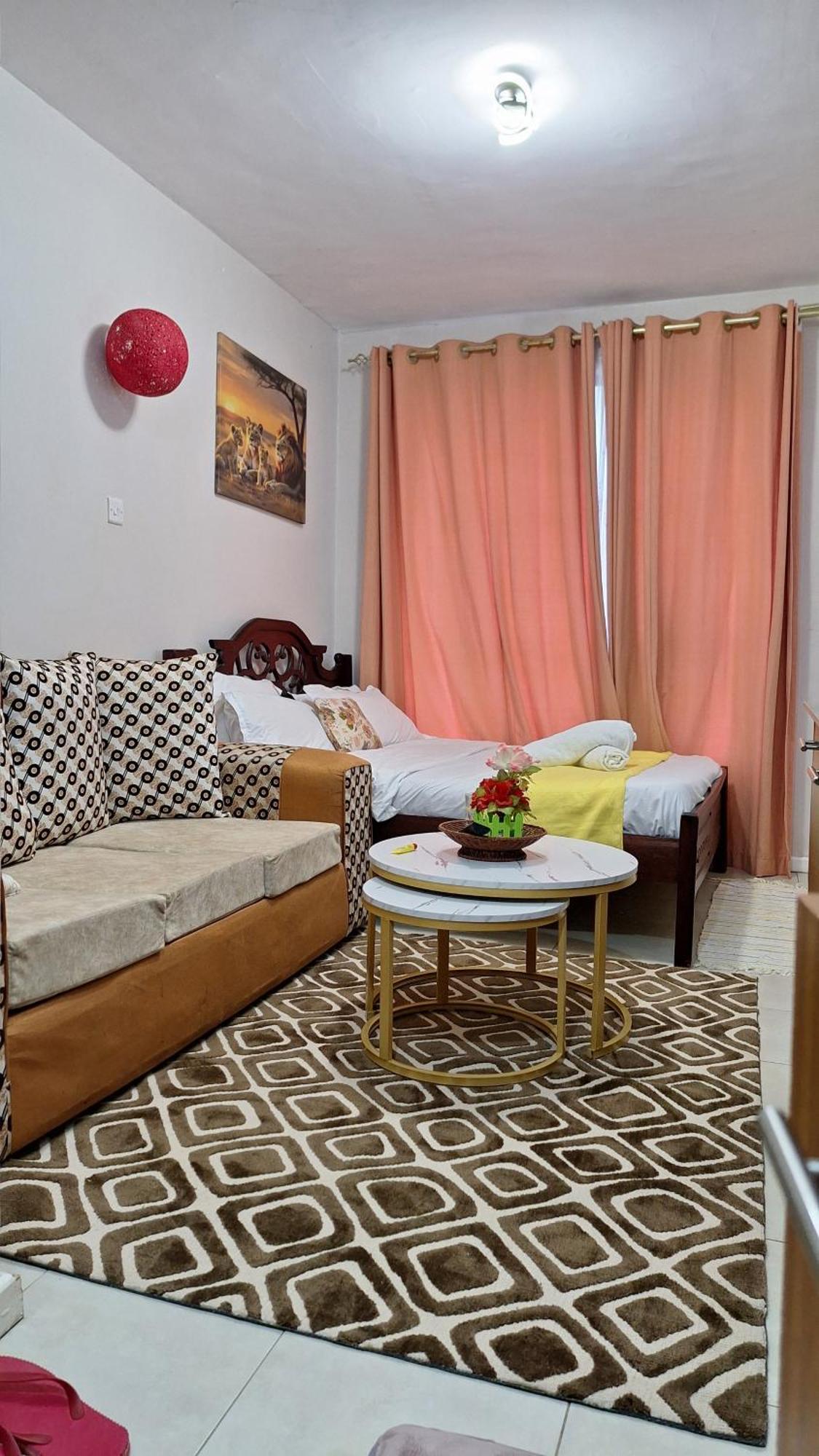Pazuri Bed & Breakfast