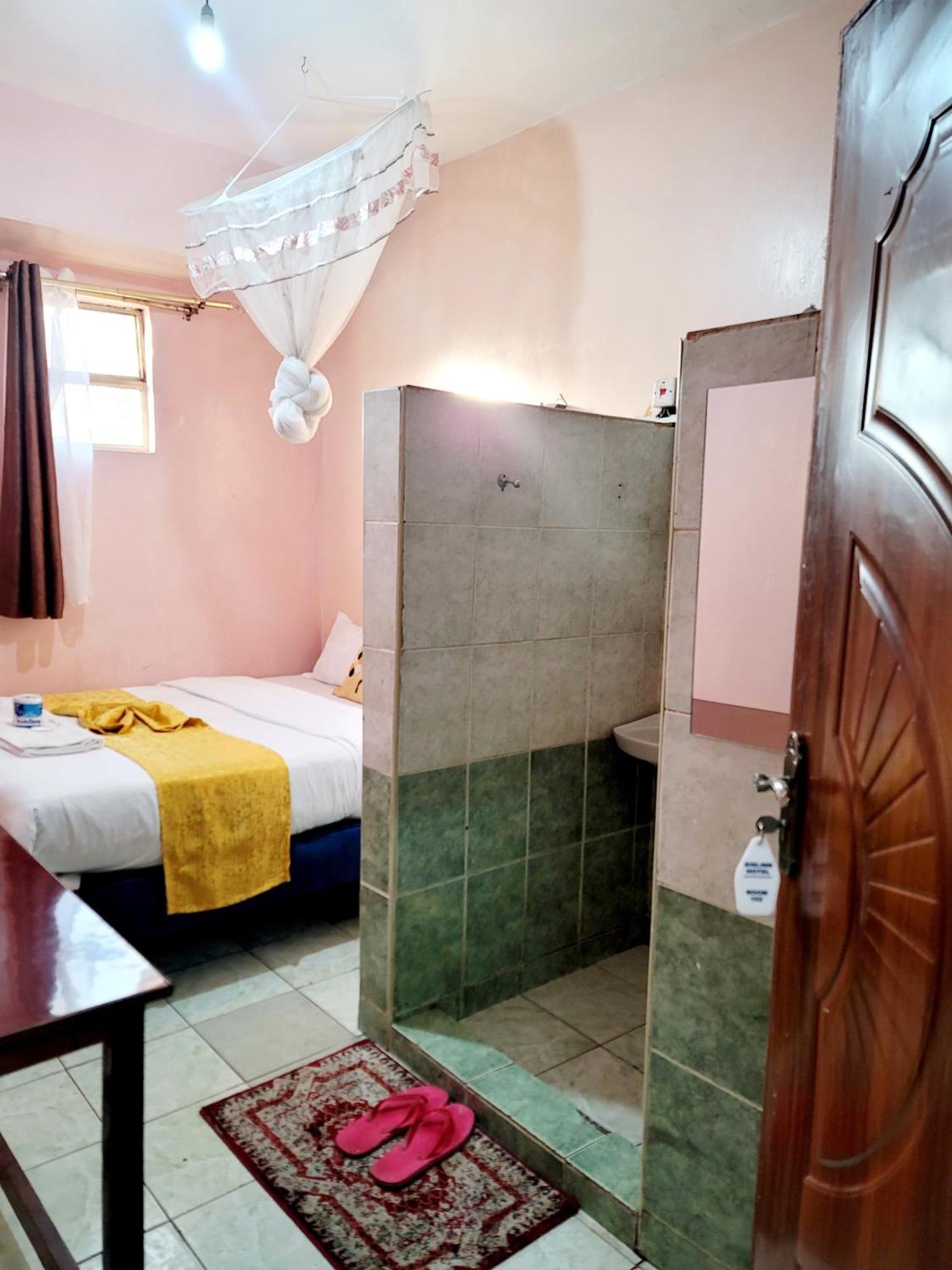 Sislink Hotel 2*