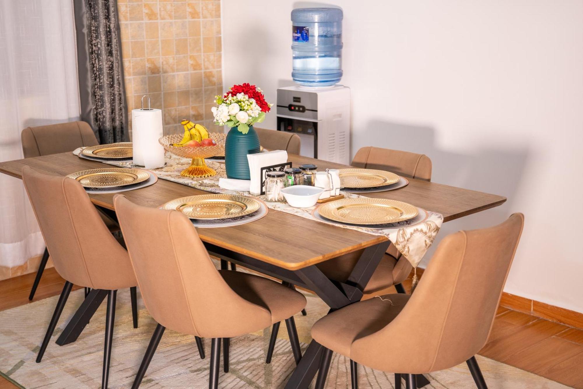 Luxurious-2 Bedroom With A Swimming Pool In Kilimani Apartment *