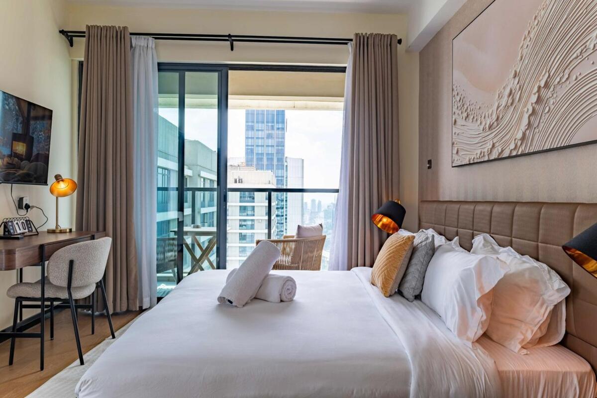 Executive 2br At The Gtc *