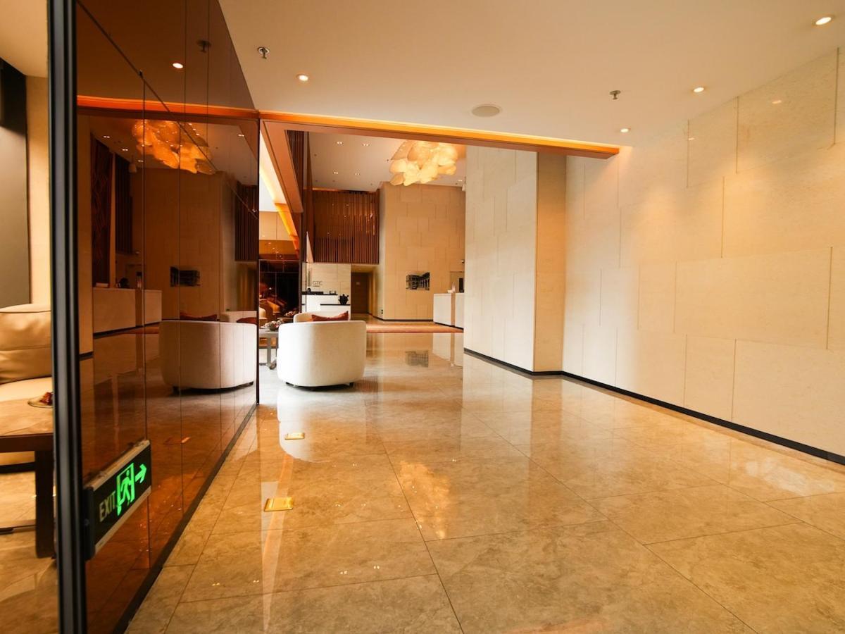 Executive 2br At The Gtc Apartment
