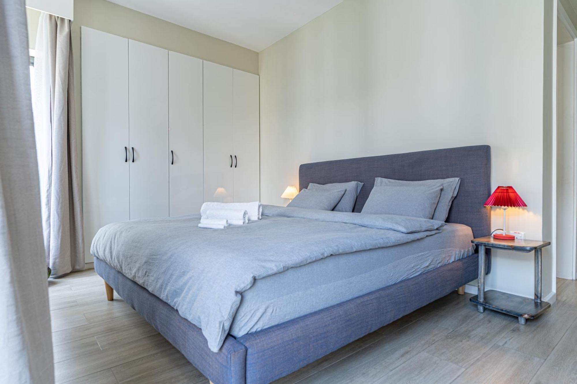 Riverside Square Two Bedroom Apartment, Swimming Pools, Gym, Workspace, Wonderiss Homes Westland Living *