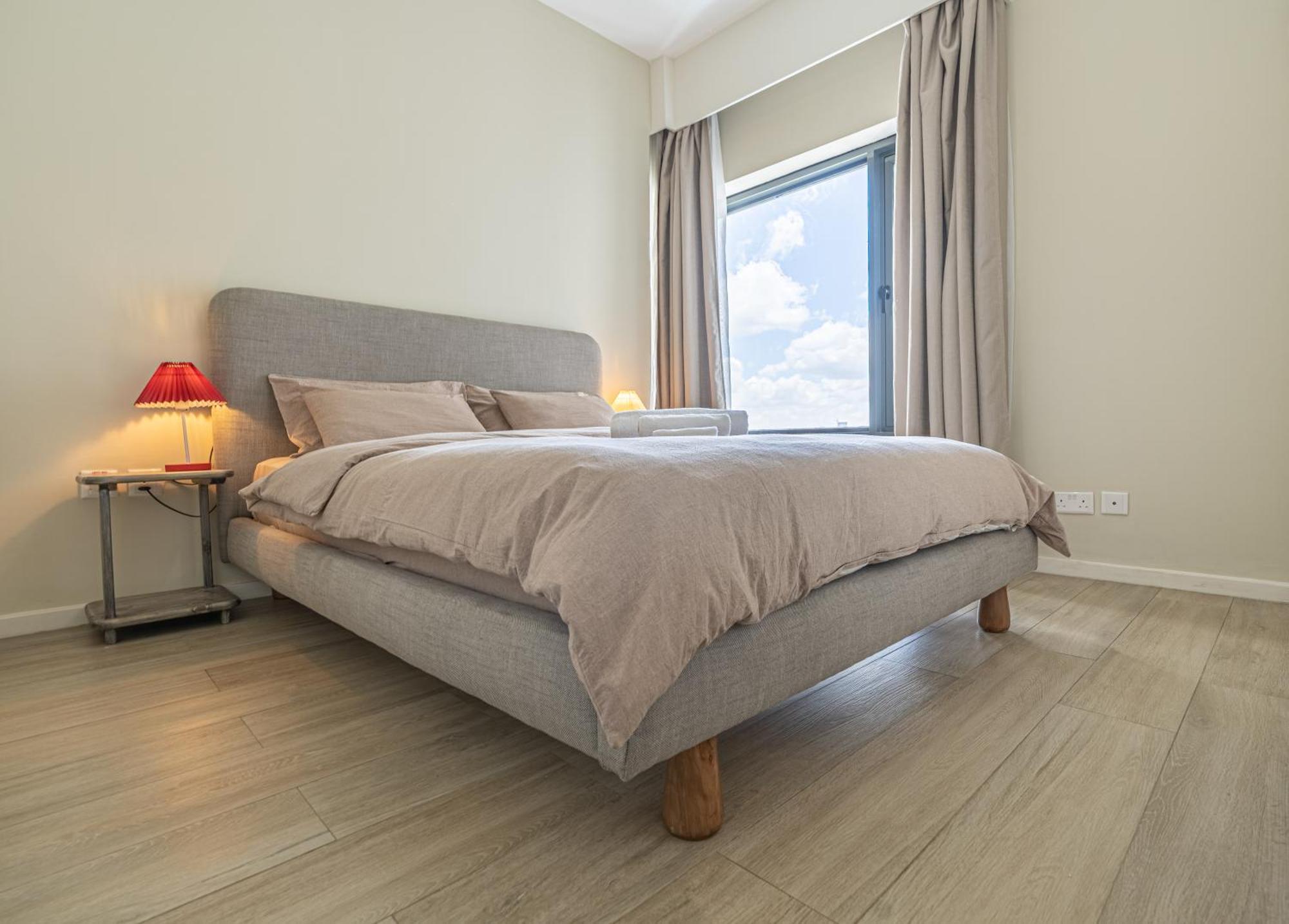 Riverside Square Two Bedroom Apartment, Swimming Pools, Gym, Workspace, Wonderiss Homes Westland Living Apartment *