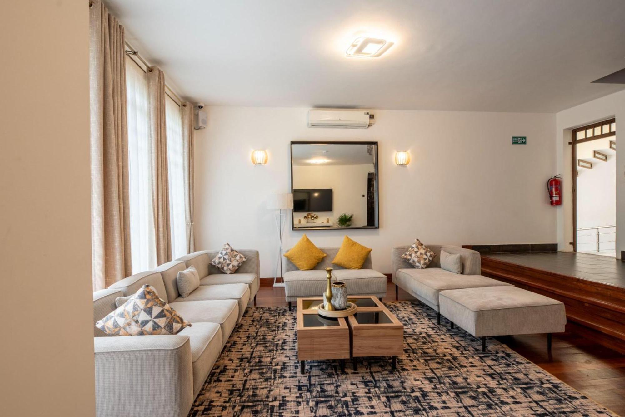Light Gigiri Hotel 4*