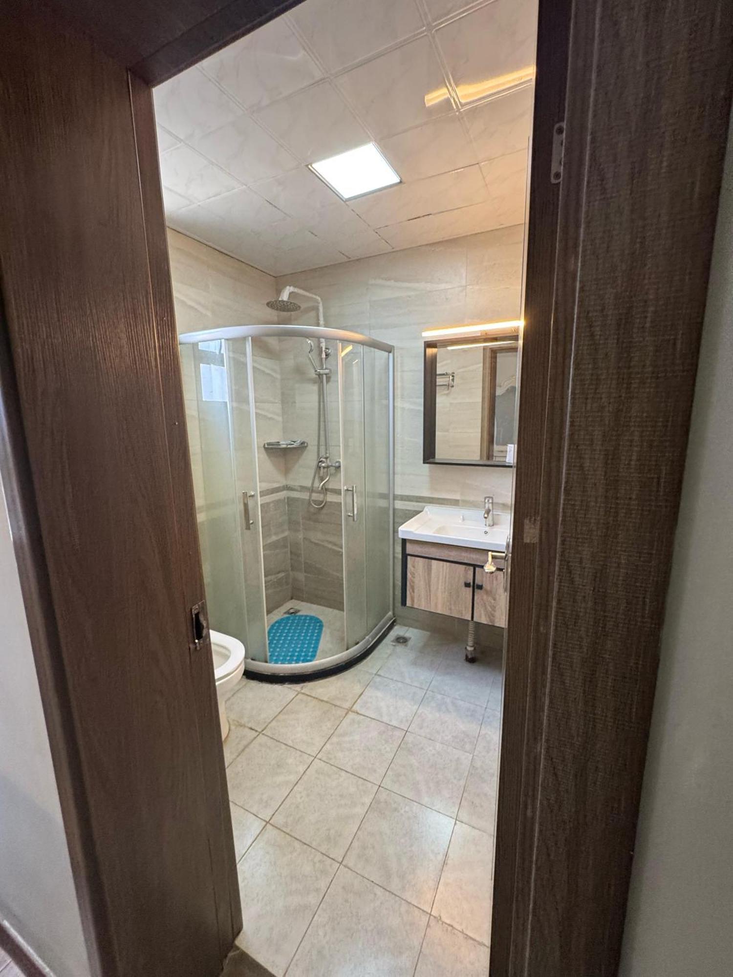 Vesta 3 Bedroom Apartment *