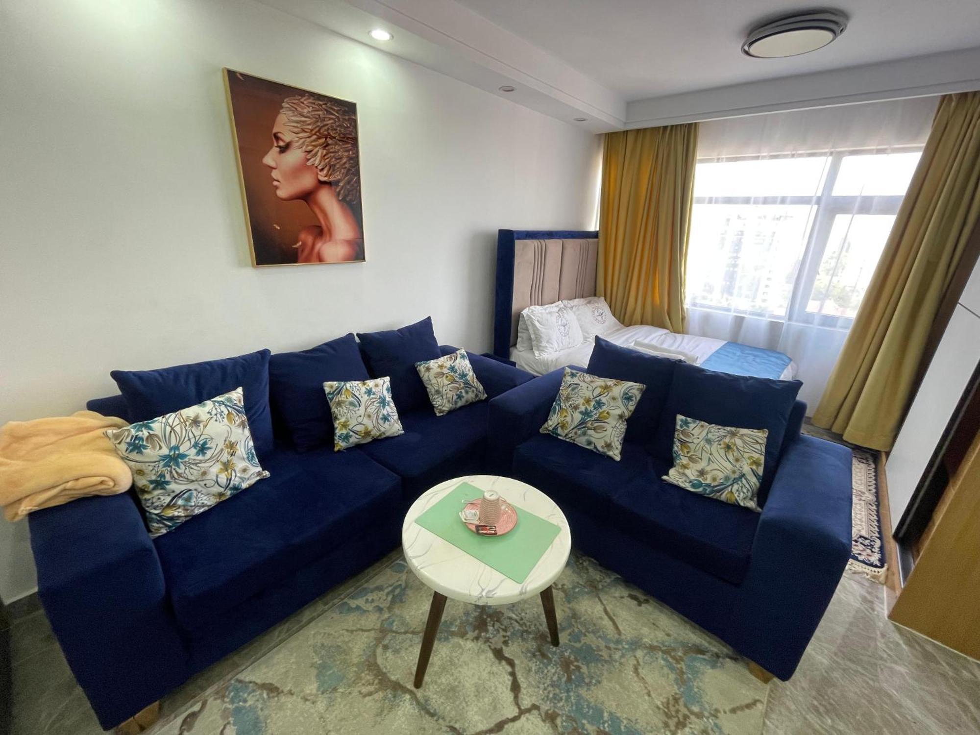 Executive Unit Apartment *