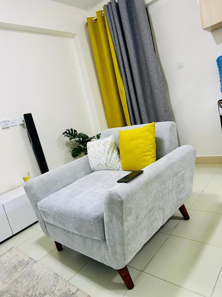 The Luxe Cozy Crib * Nairobi