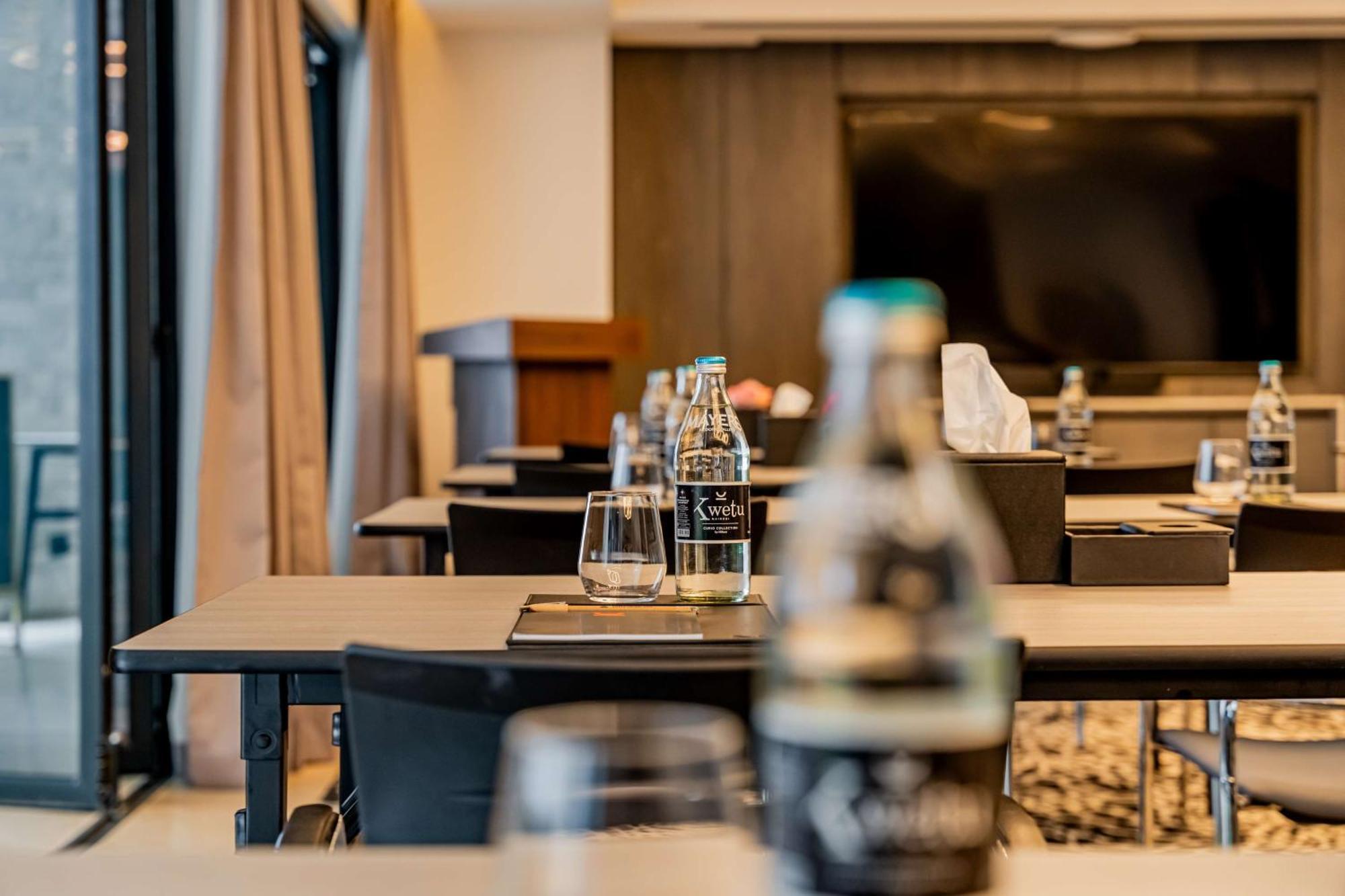 Kwetu Nairobi, Curio Collection By Hilton 5* Nairobi