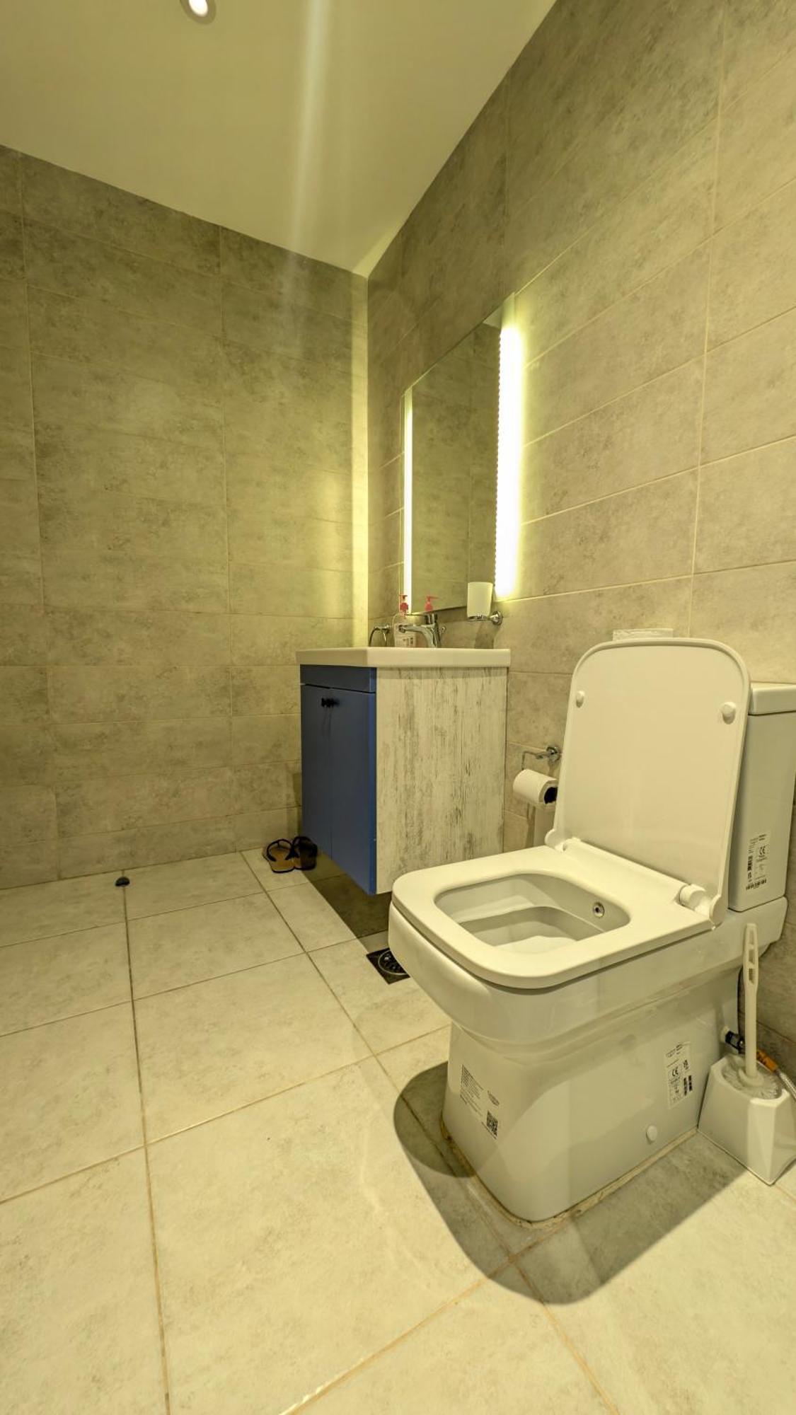Apartment Pen - By Tito Homes *
