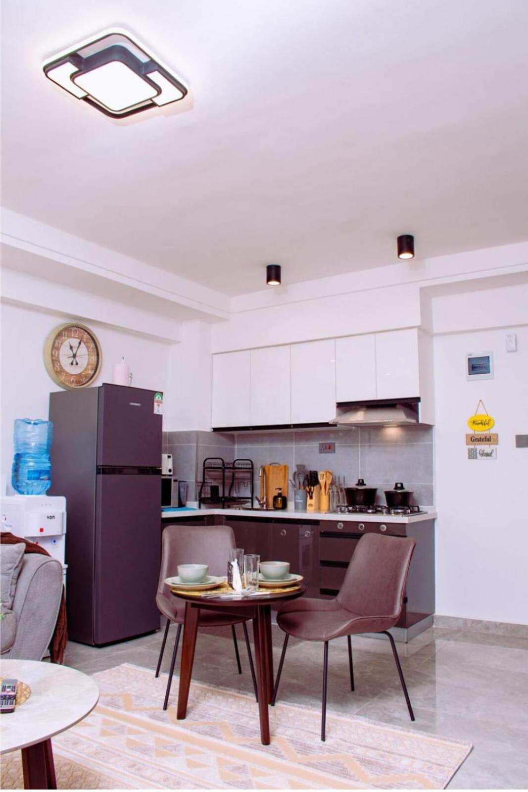 Immaculate Splendor In Lavington Apartment *