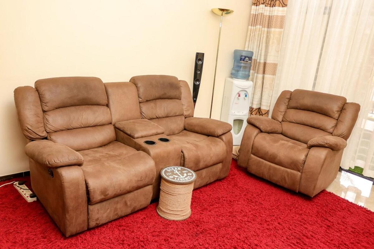 Apartment 2 Bedroom Westlands Views *