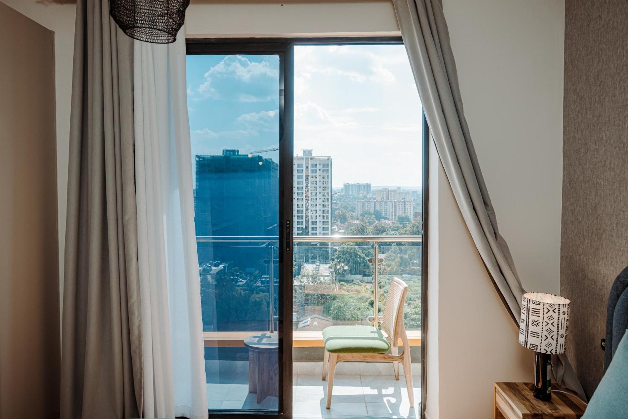 Wilma Towers & One Bedroom Apartment, Swimming Pool, Gym, Sauna,steam Workspace ,wonderiss Homes Kilimani Living Apartment Nairobi