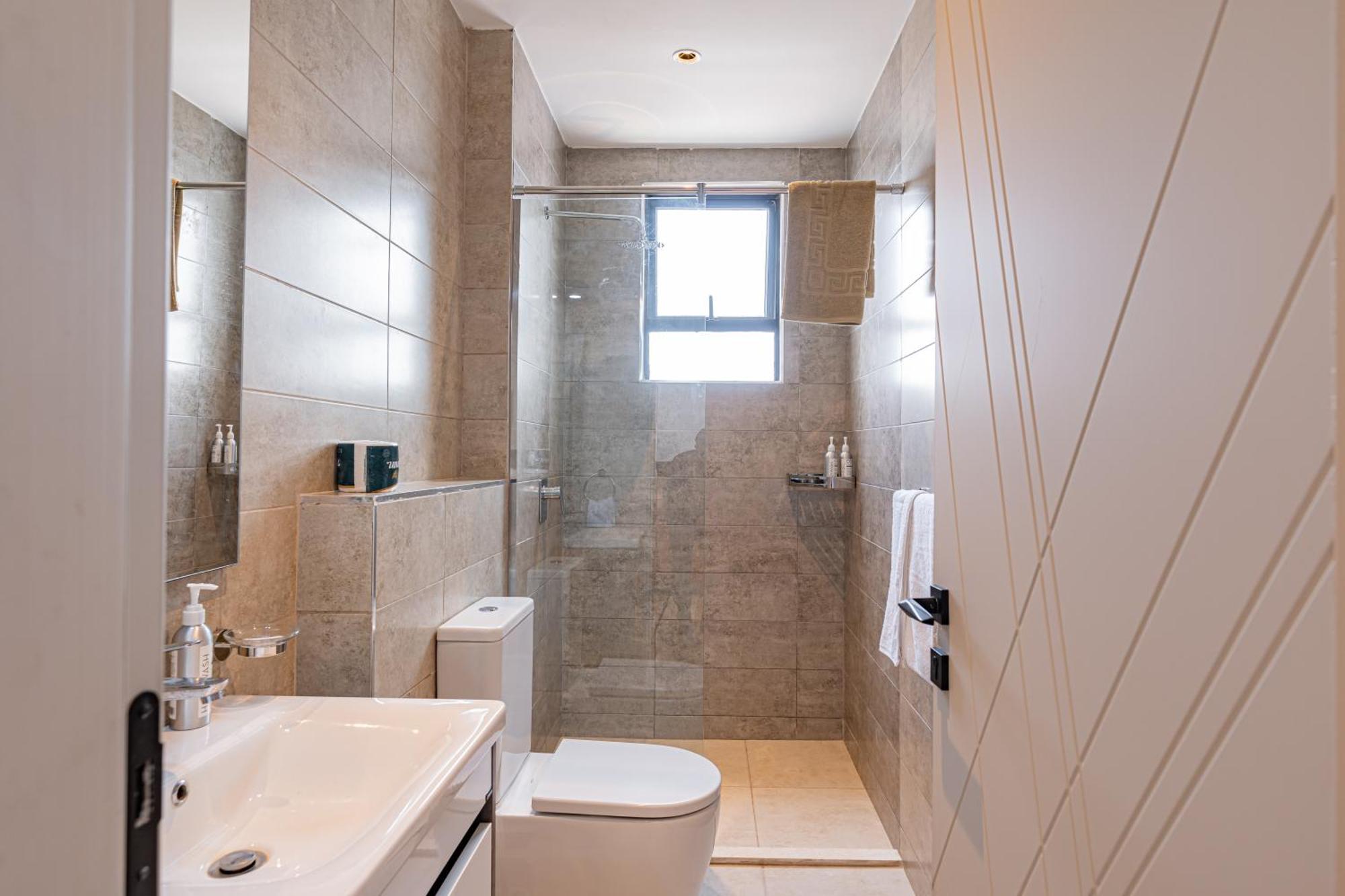 Wilma Towers & One Bedroom Apartment, Swimming Pool, Gym, Sauna,steam Workspace ,wonderiss Homes Kilimani Living Apartment