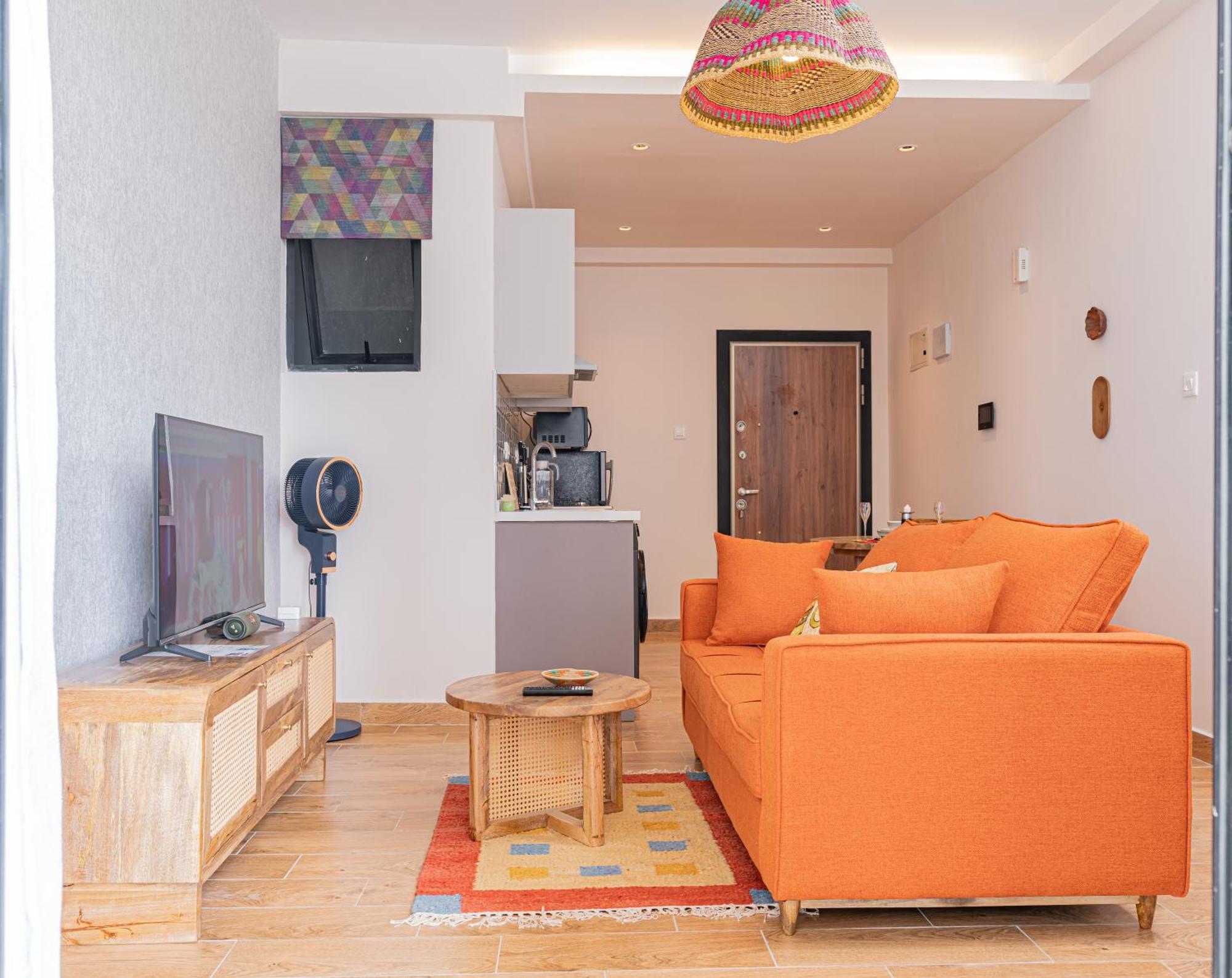 Wilma Towers & One Bedroom Apartment, Swimming Pool, Gym, Sauna,steam Workspace ,wonderiss Homes Kilimani Living Nairobi
