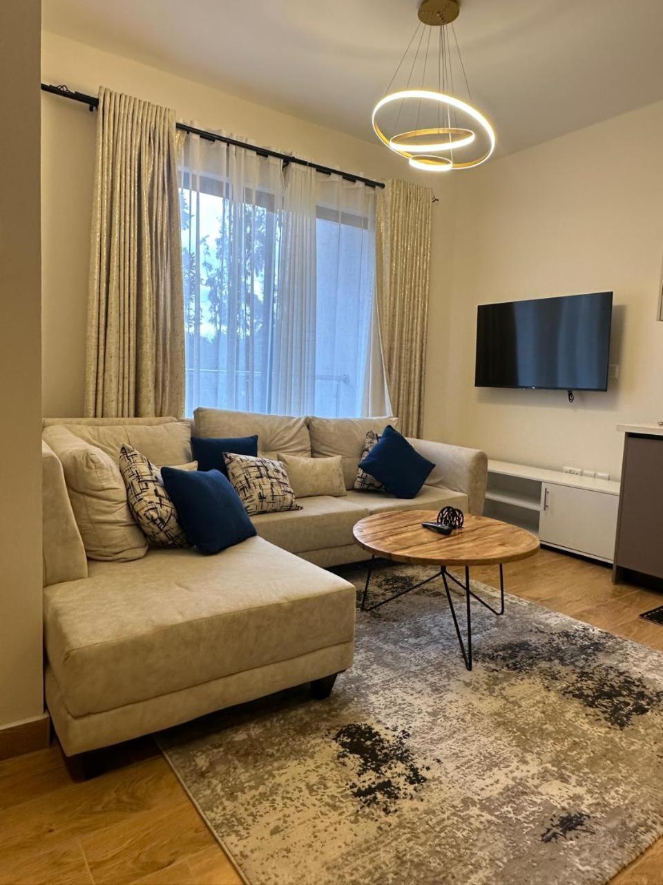 Luxury 2 Bedroom With Sauna, Steam, Pool, Gym And Gaming * Nairobi