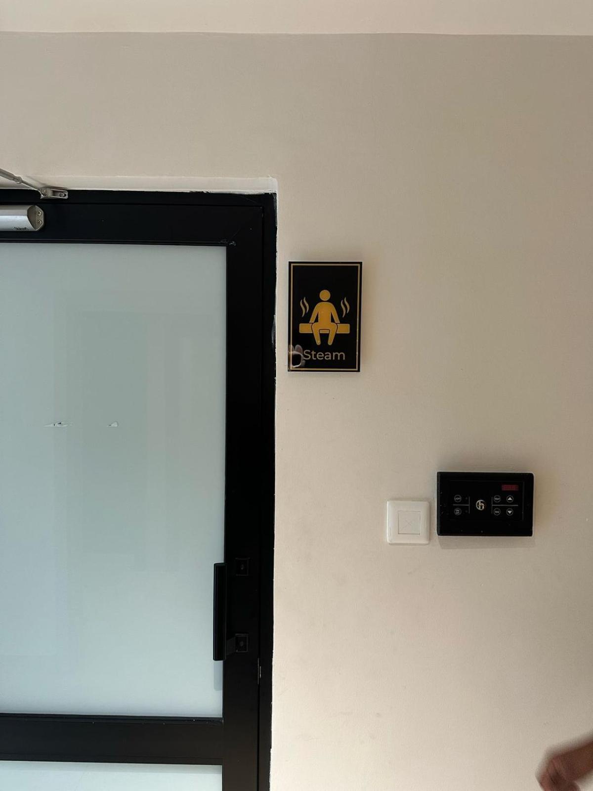 Apartment Luxury 2 Bedroom With Sauna, Steam, Pool, Gym And Gaming