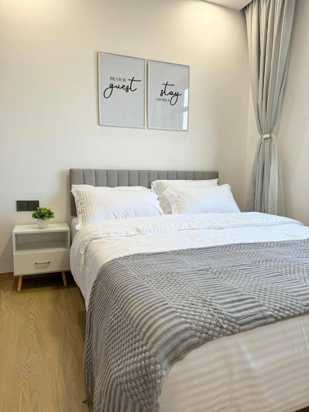 Leshwa Apartment, Othaya Road