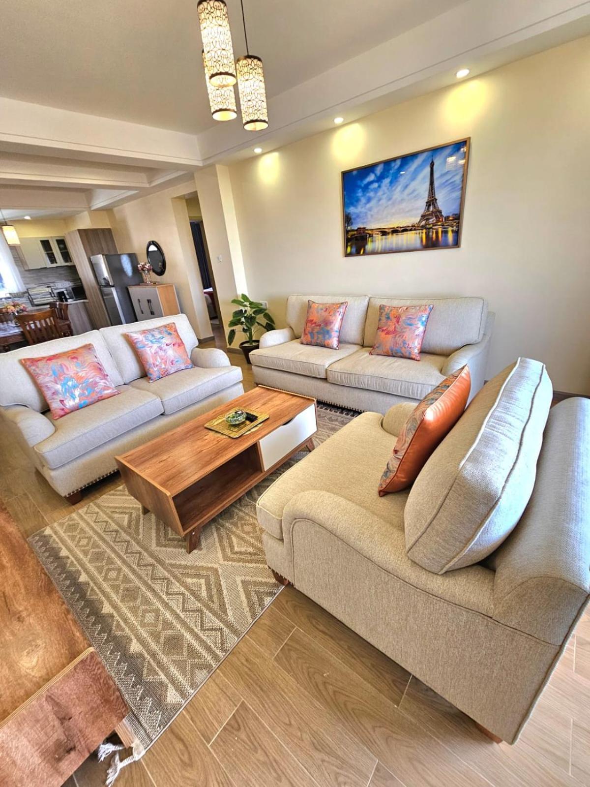 Apartment Elegant Urban Escape With Heated Swimming Pool, Fully Equipped Gym,children Playing Ground,amazing Views And Private Parking Space