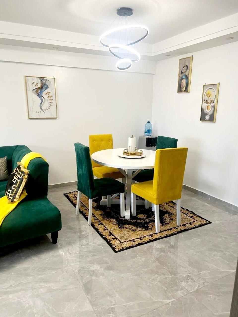 Chic,stylish & Inviting 3br Getaway In Kilimani - Lavington Nairobi