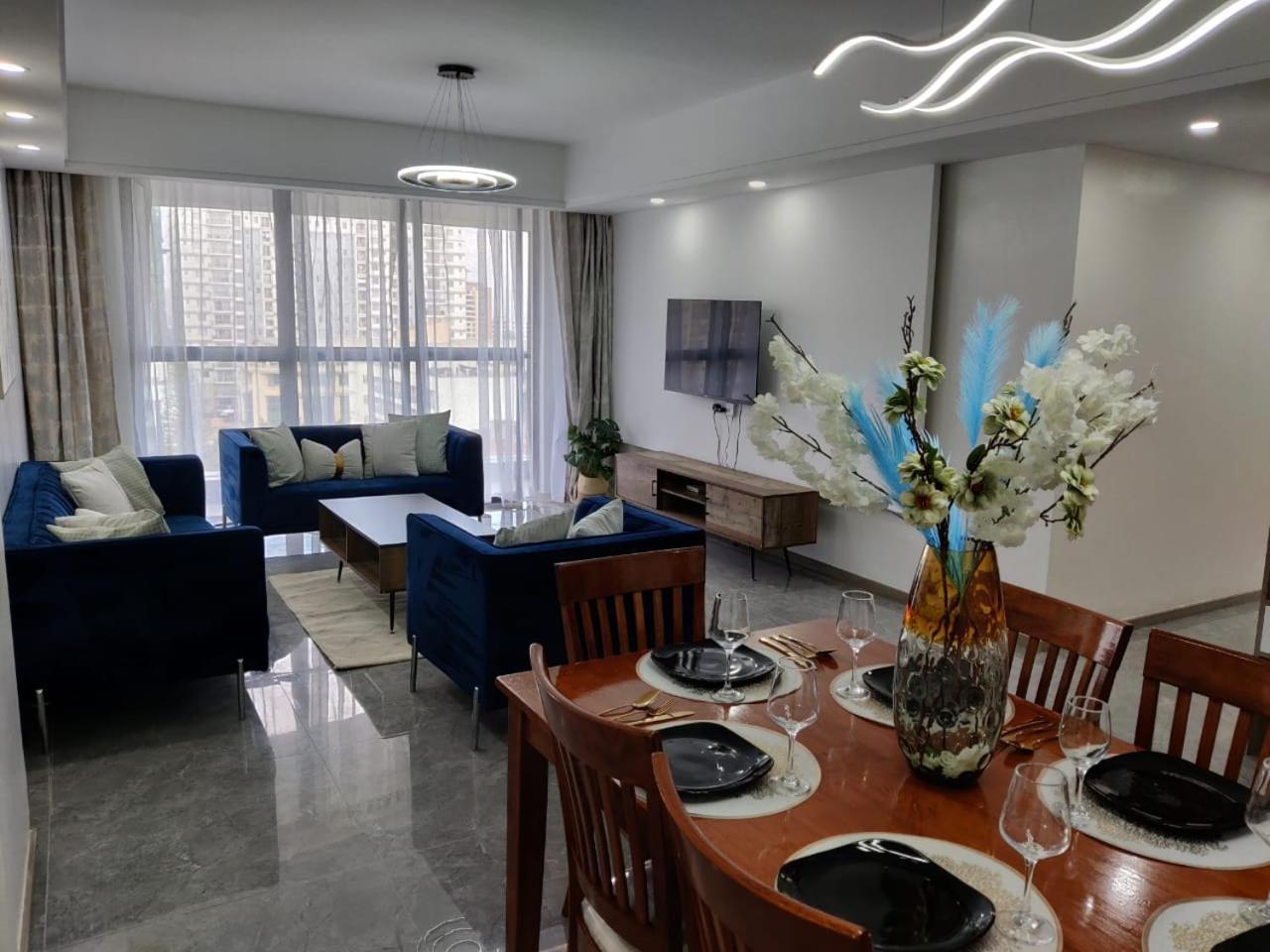 Charming Urban Retreat With Private Parking,fully Equipped Gym ,children Playing Ground And Unbeatable Views Apartment Nairobi