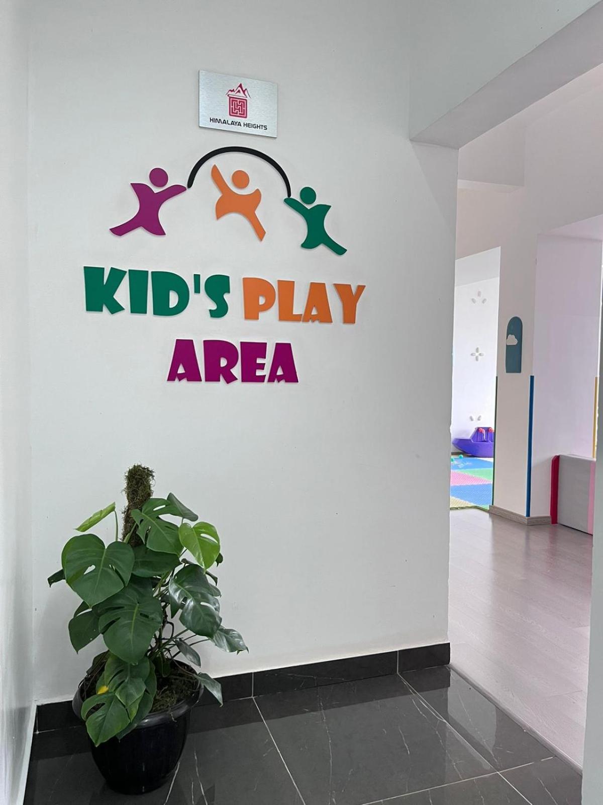 Charming Urban Retreat With Private Parking,fully Equipped Gym ,children Playing Ground And Unbeatable Views Nairobi