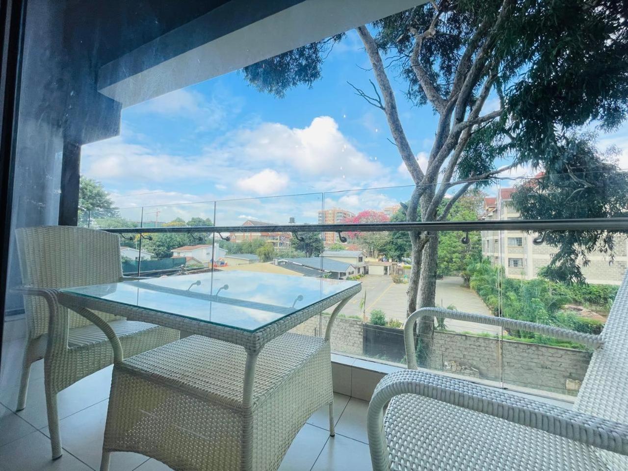 Astoria Luxury Apartments Nairobi, Lavington * Nairobi