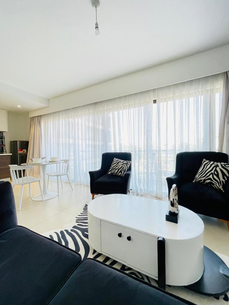 Astoria Luxury Apartments Nairobi, Lavington Apartment *