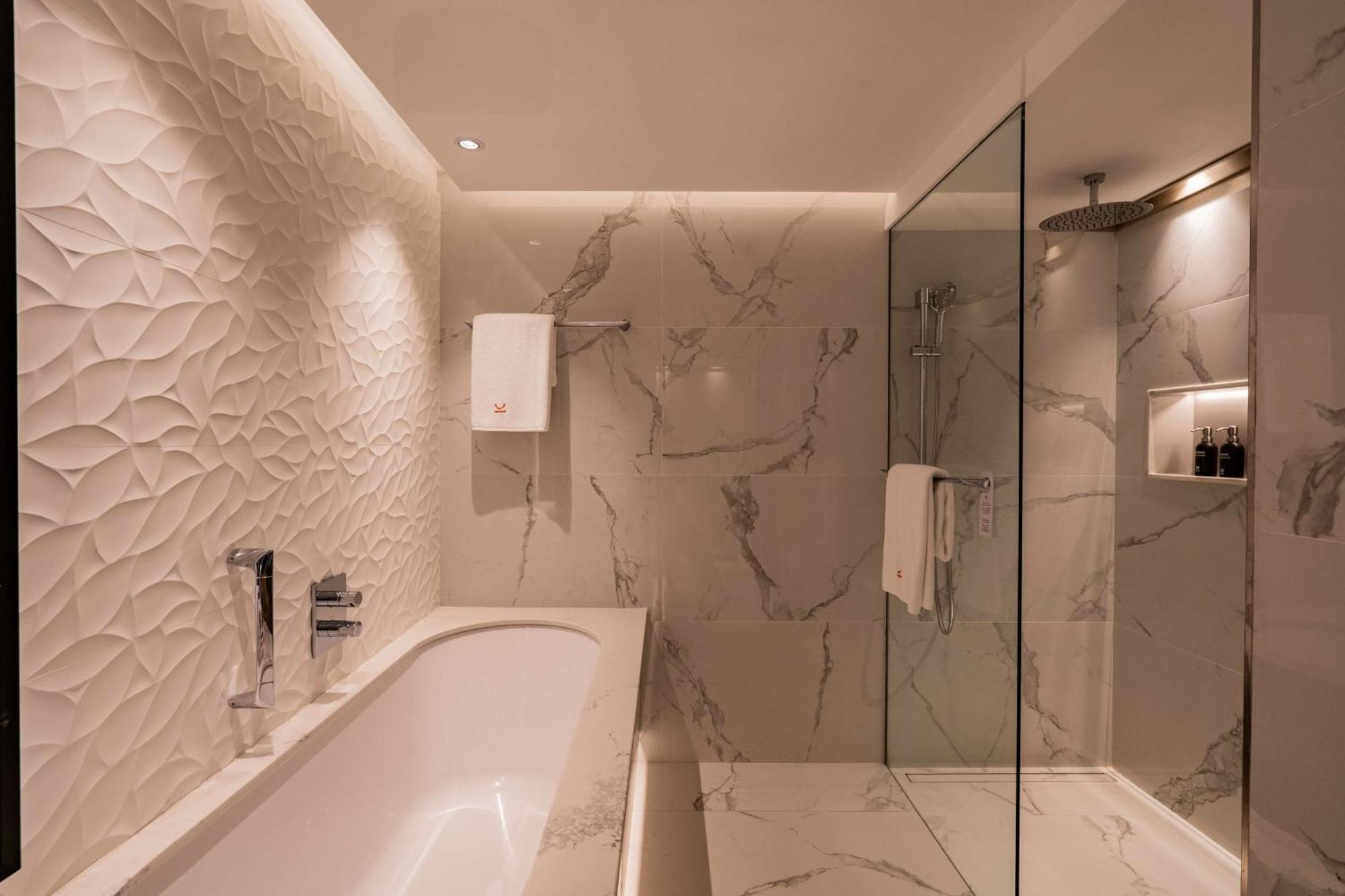 Kwetu Nairobi, Curio Collection By Hilton 5*