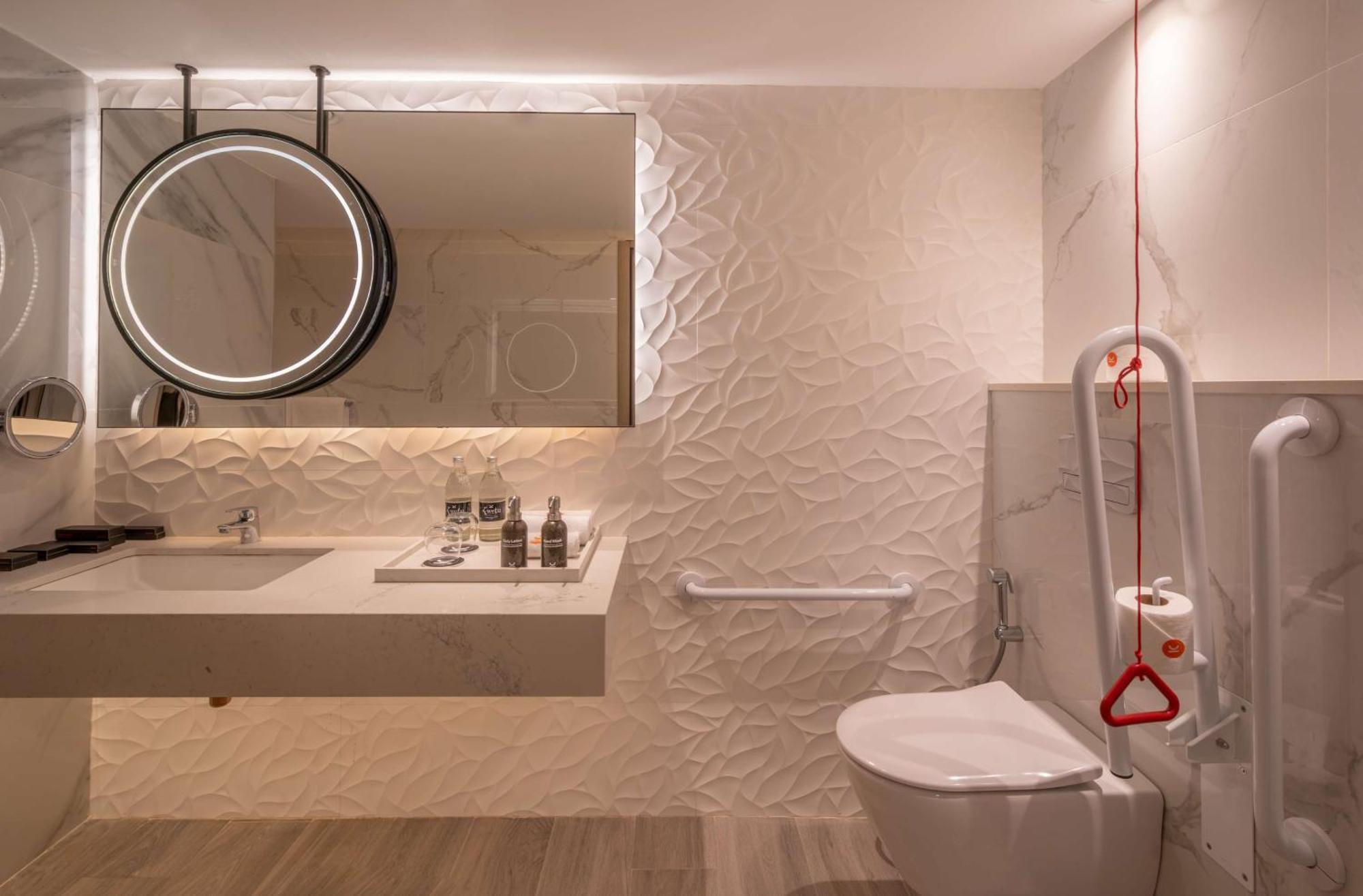 Kwetu Nairobi, Curio Collection By Hilton 5* Nairobi