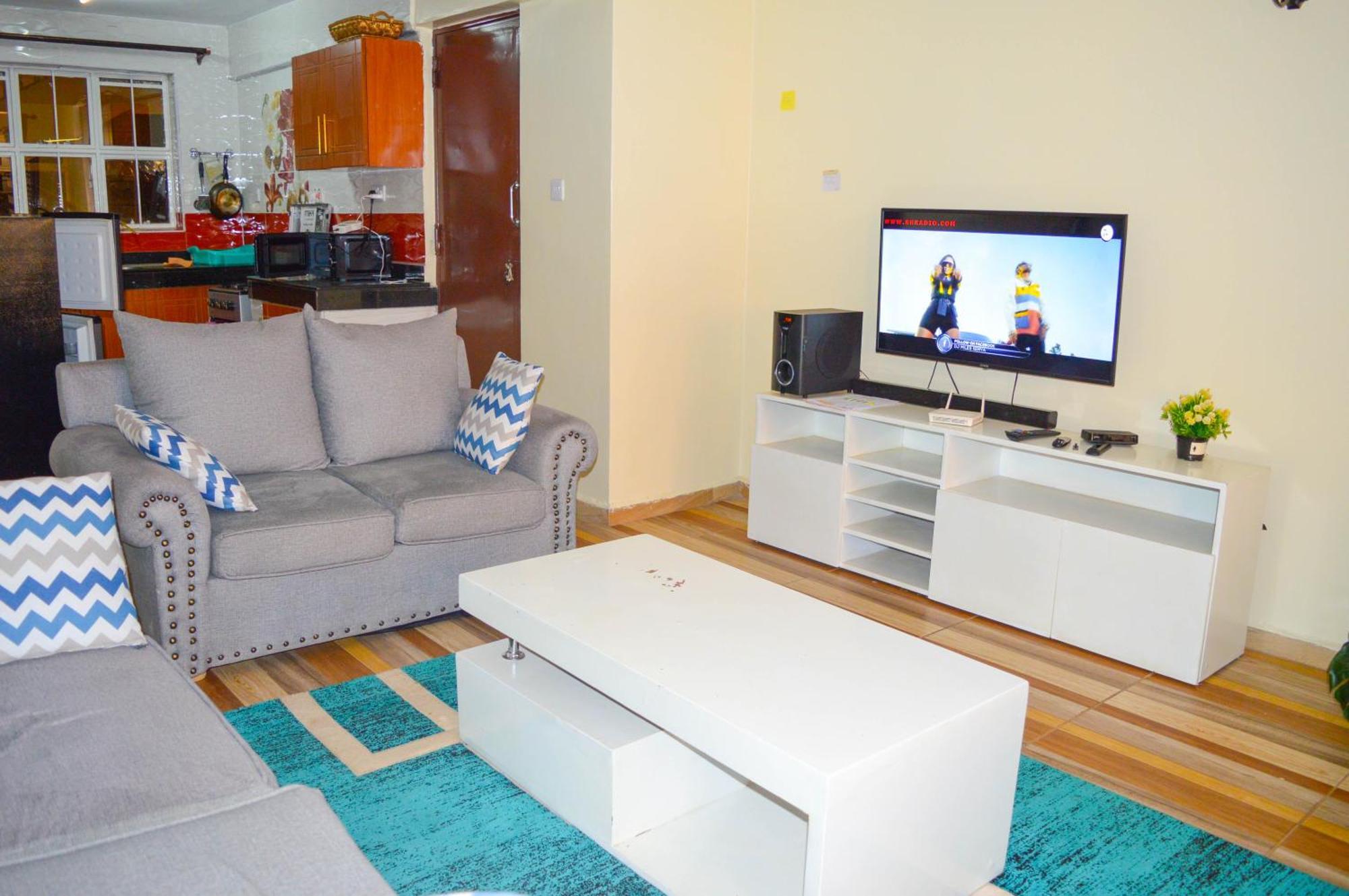 Roma - Charming 2br Ensuite Opp Garden Mall Nairobi