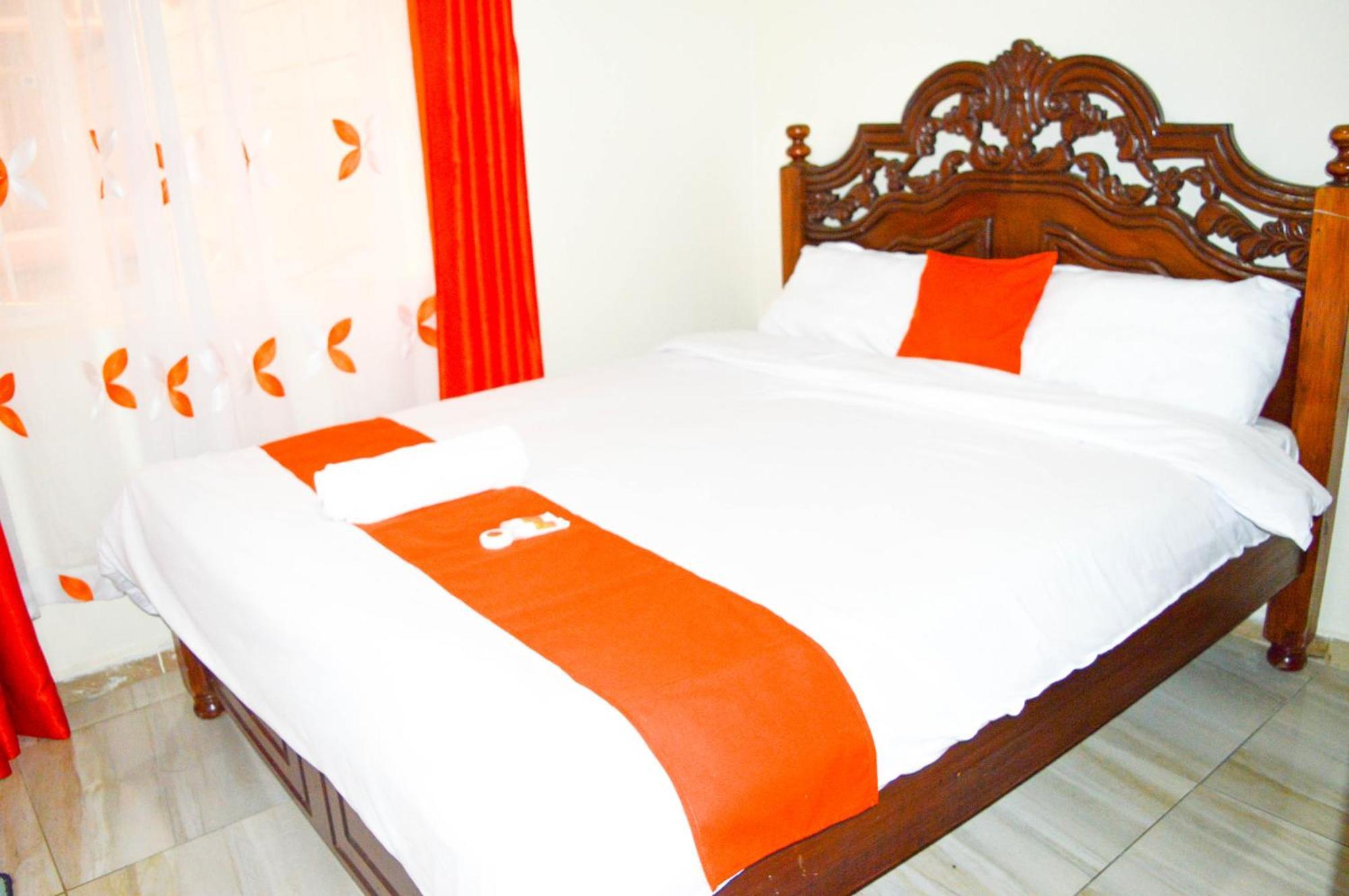 Roma - Charming 2br Ensuite Opp Garden Mall Nairobi