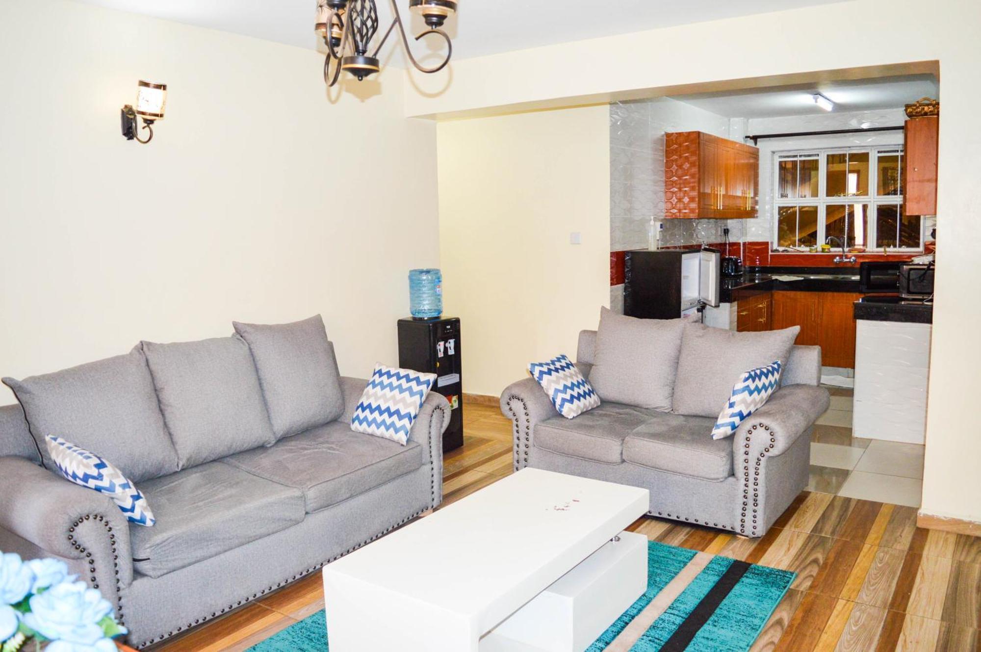 Roma - Charming 2br Ensuite Opp Garden Mall