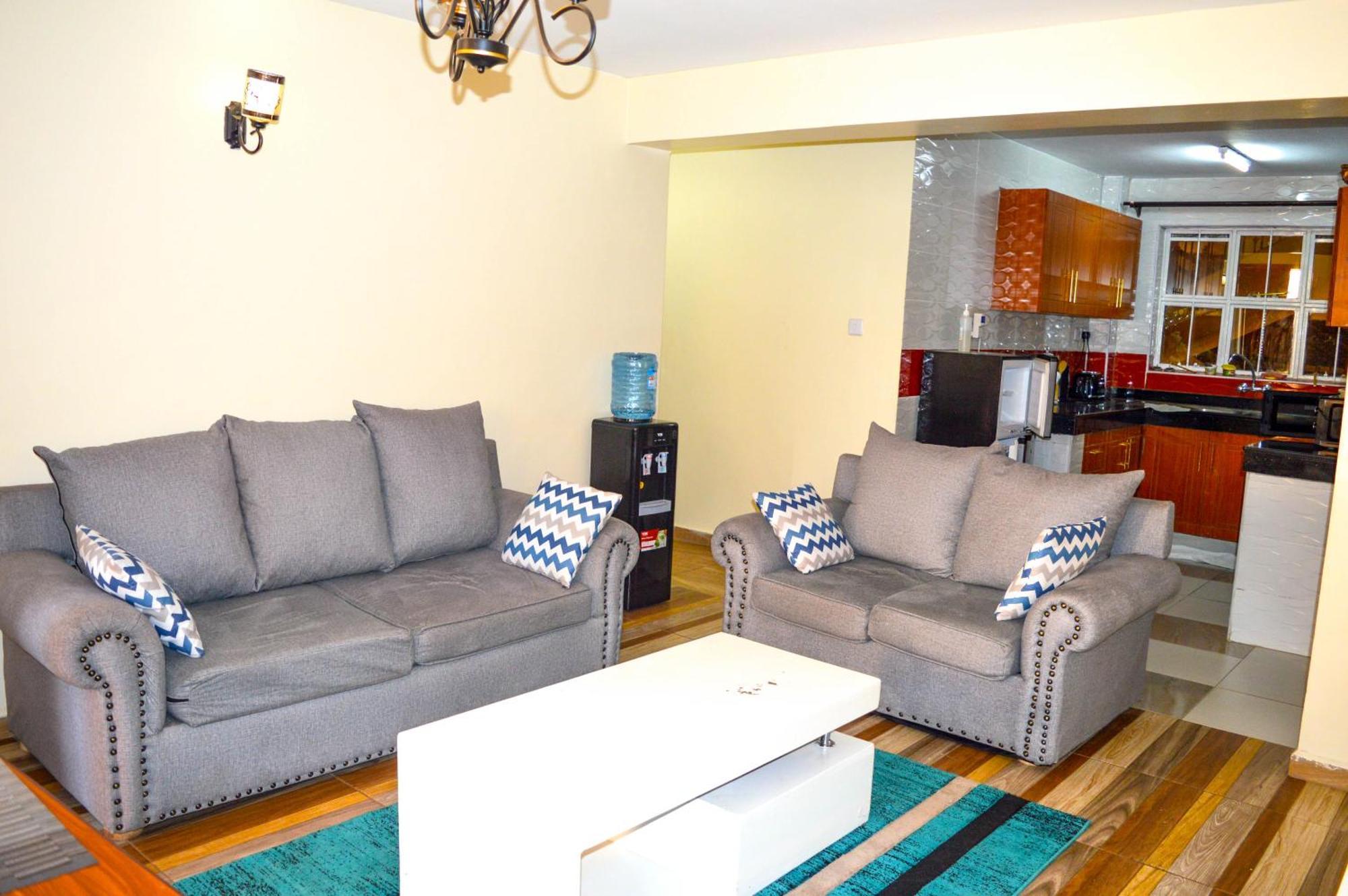 Apartment Roma - Charming 2br Ensuite Opp Garden Mall *