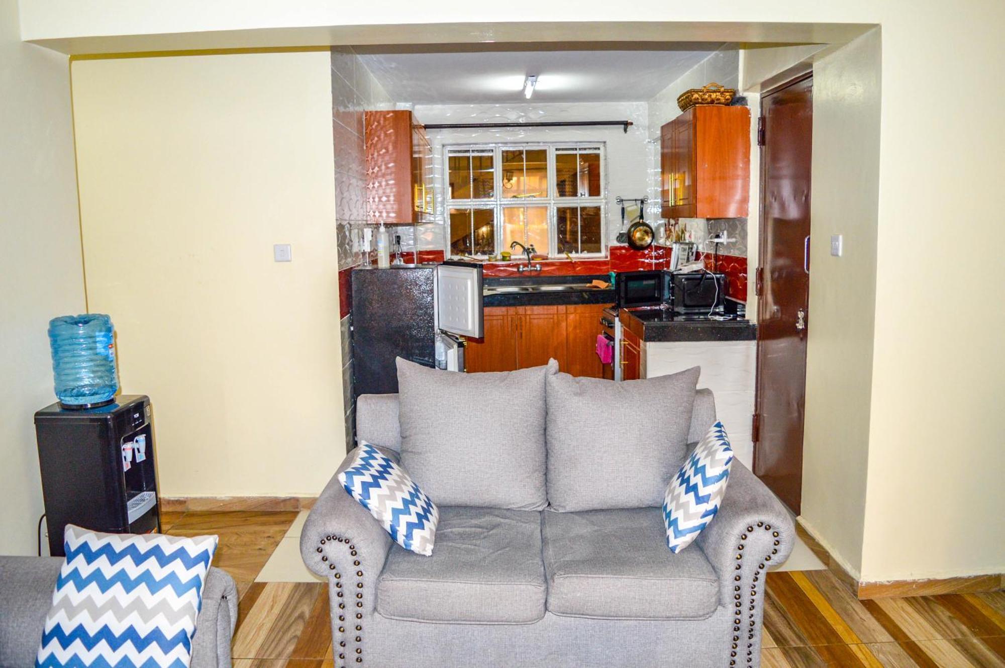 Roma - Charming 2br Ensuite Opp Garden Mall * Nairobi