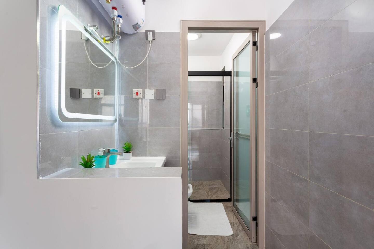 Modern, Stylish High-rise Skyline - 2 Bd * Nairobi