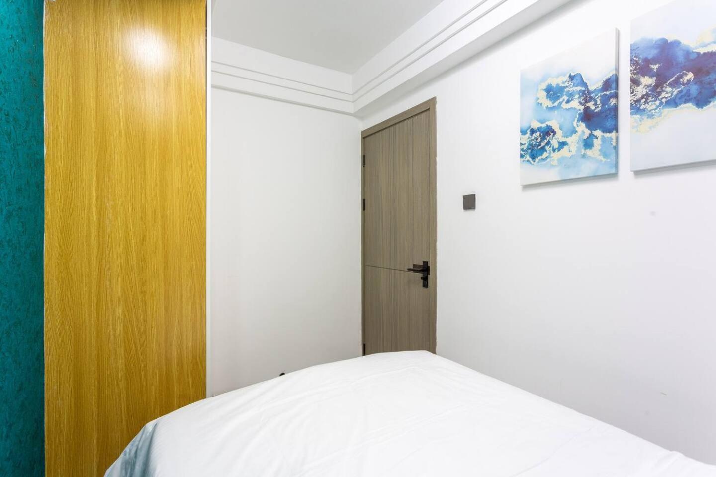 Modern, Stylish High-rise Skyline - 2 Bd Apartment Nairobi