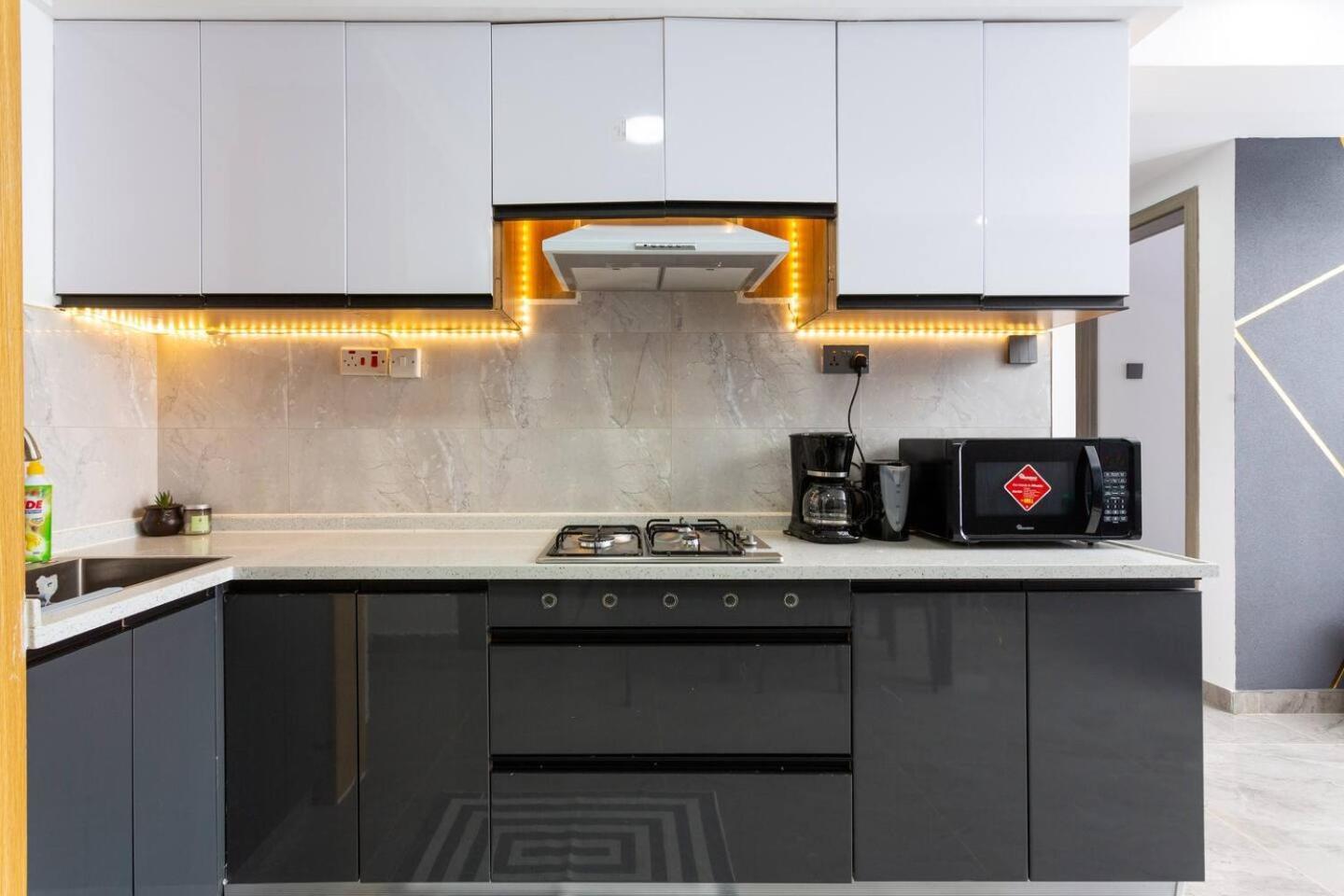 Modern, Stylish High-rise Skyline - 2 Bd Nairobi