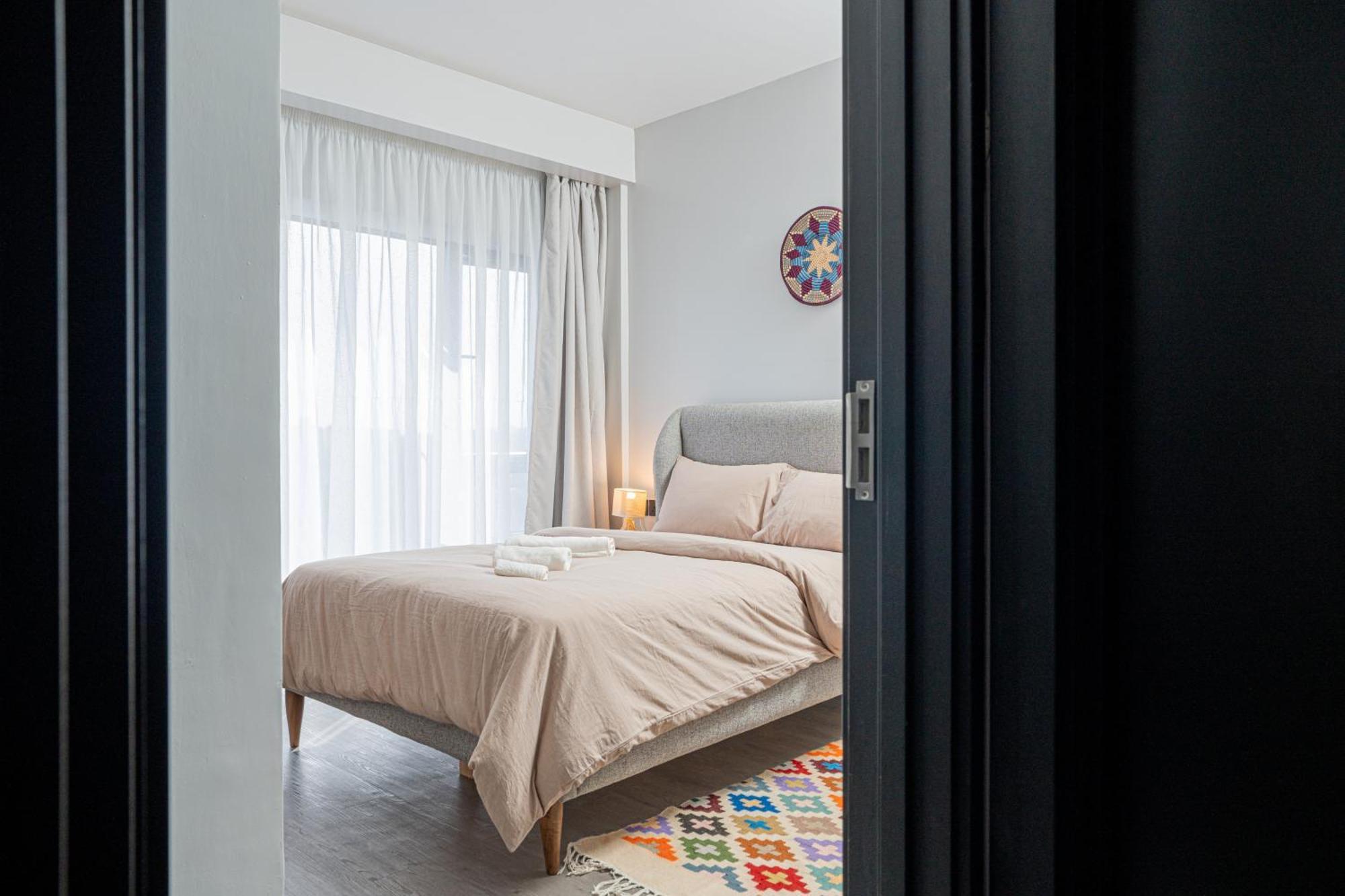 Escada & 2-bedroom, Rooftop Swimming Pool, Gym, Workspace, Wonderiss Homes Westland Living Apartment