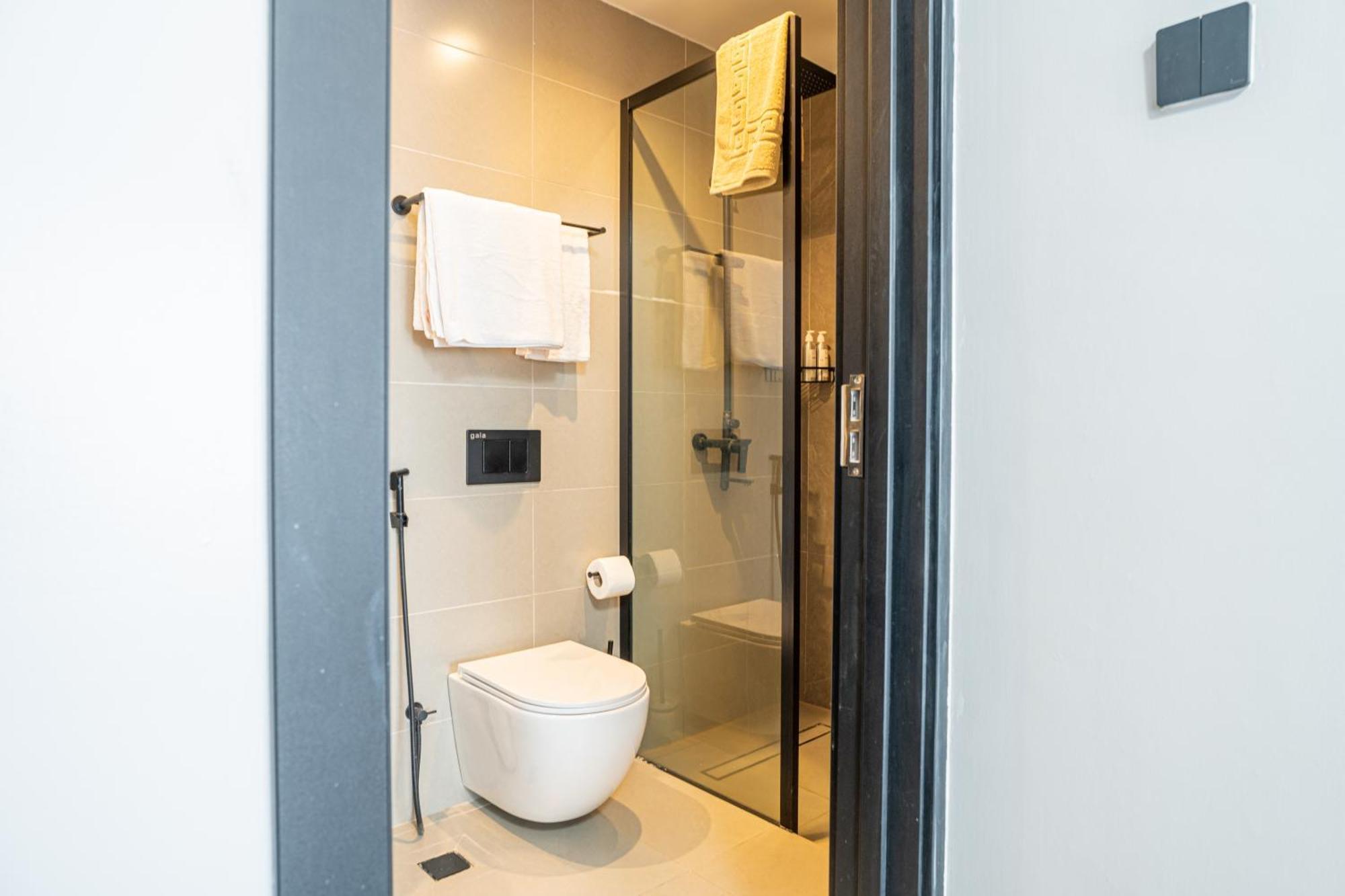 Escada & 2-bedroom, Rooftop Swimming Pool, Gym, Workspace, Wonderiss Homes Westland Living Apartment *
