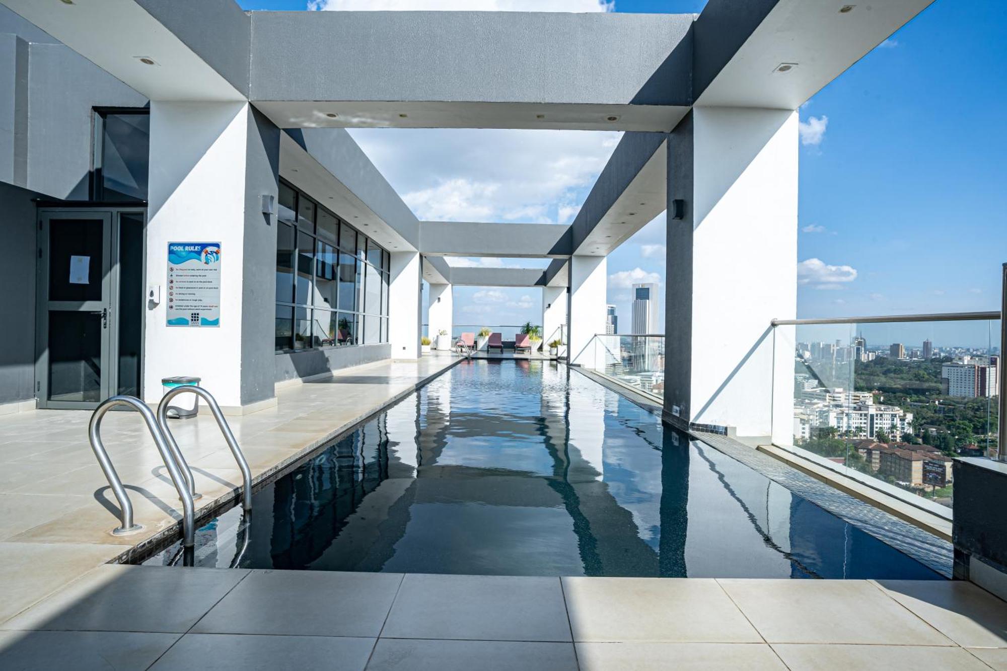 Escada & 2-bedroom, Rooftop Swimming Pool, Gym, Workspace, Wonderiss Homes Westland Living Apartment *
