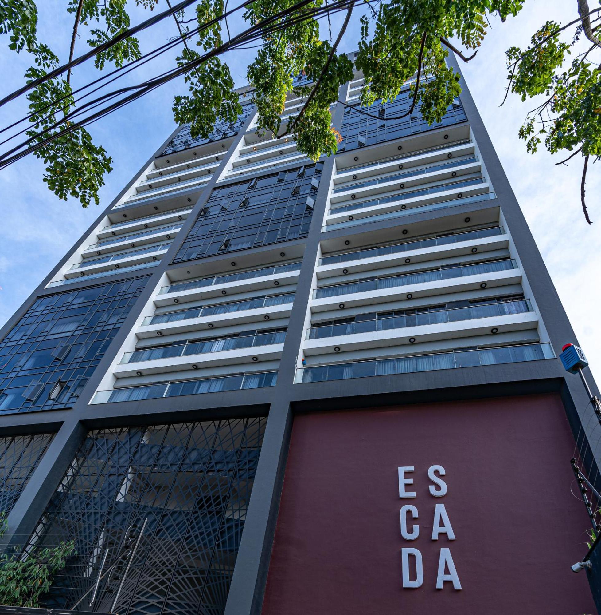 Escada & 2-bedroom, Rooftop Swimming Pool, Gym, Workspace, Wonderiss Homes Westland Living * Nairobi