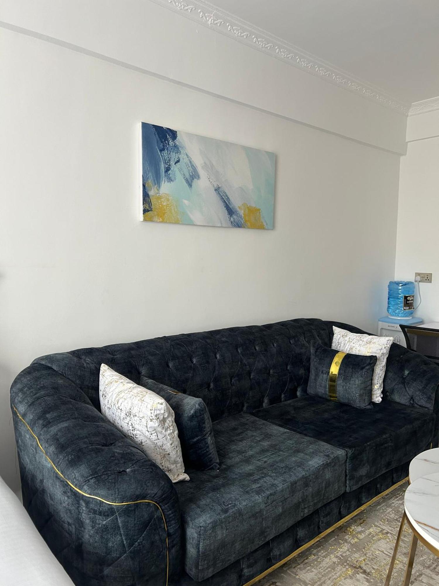 Vv Haven By Edmor * Nairobi