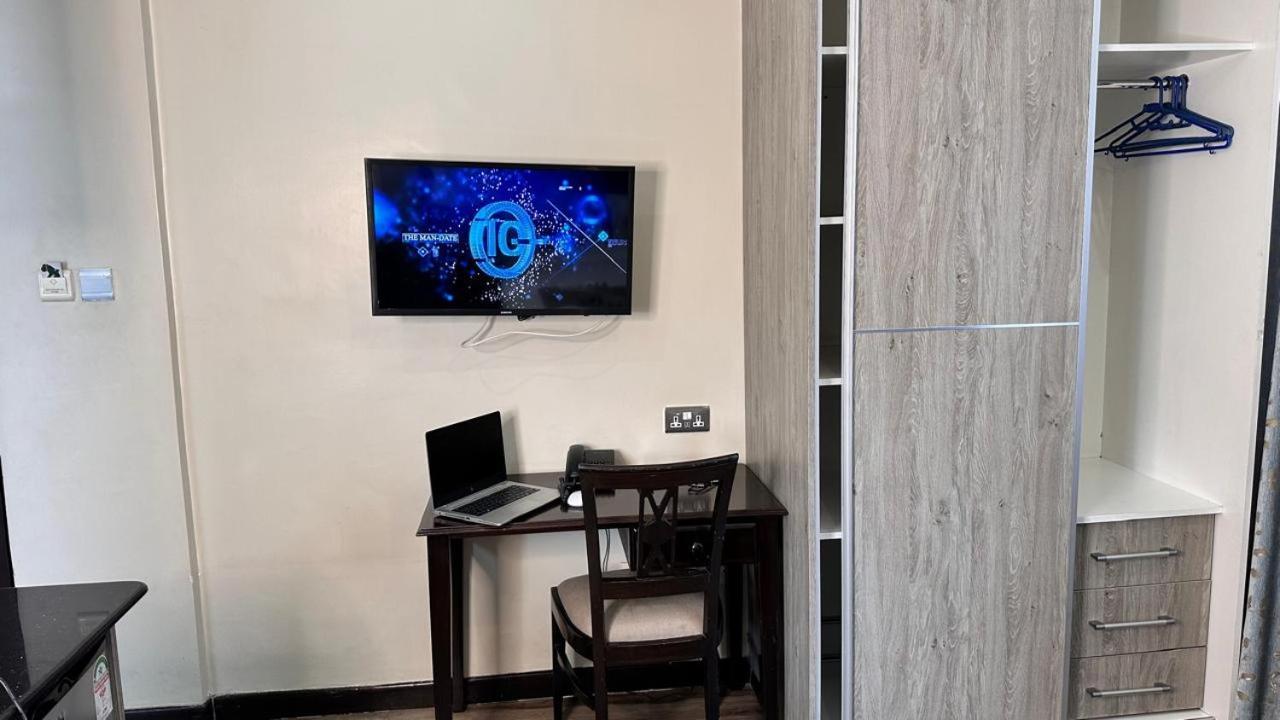 Hemak Hotel 3*